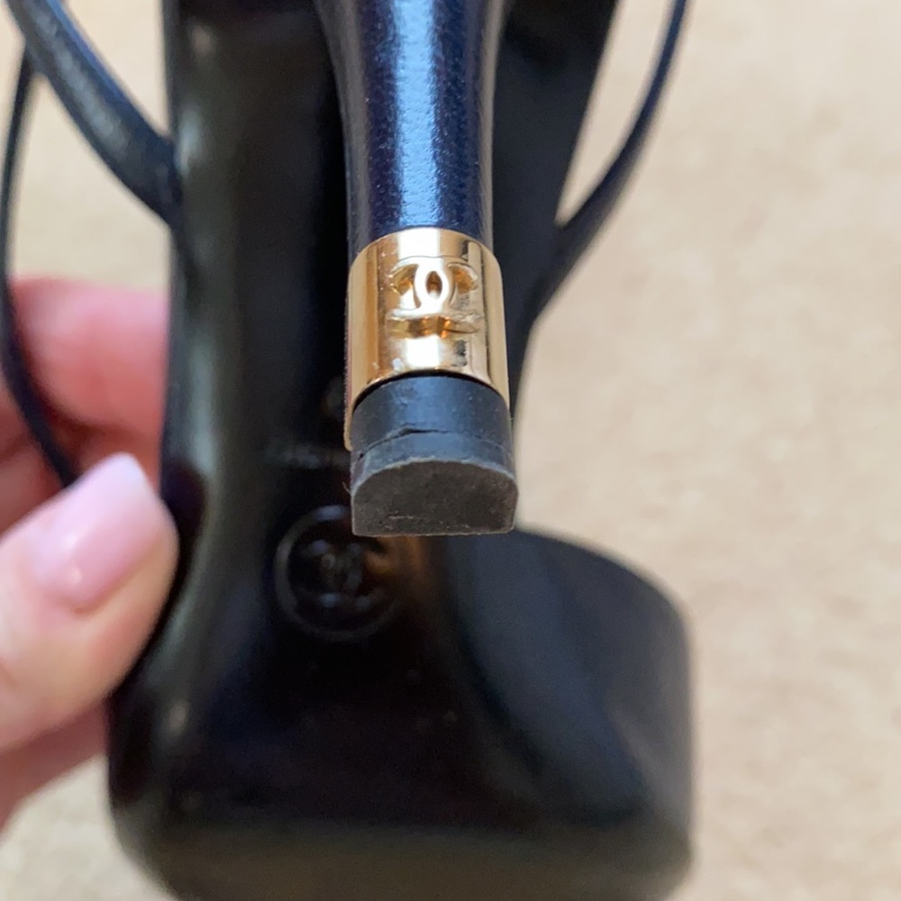 Chanel D'orsay slingback pump & satin cap toe - Picture 3 of 7